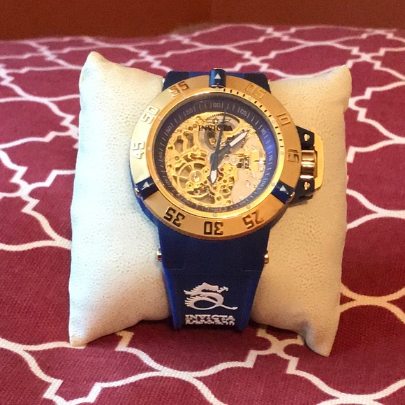 invicta women's dive watch